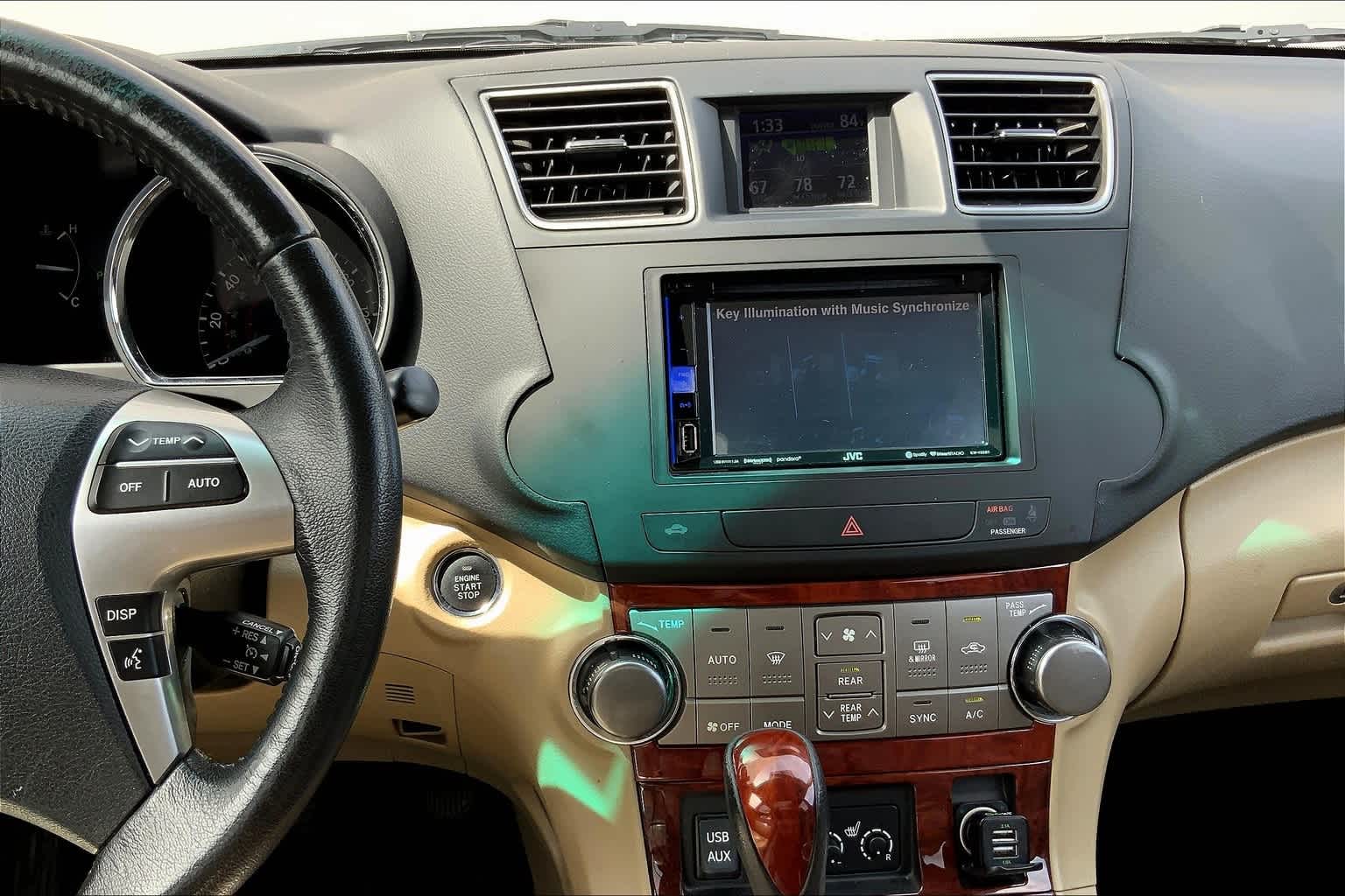 Thumbnail: 2012 Toyota Highlander - 15