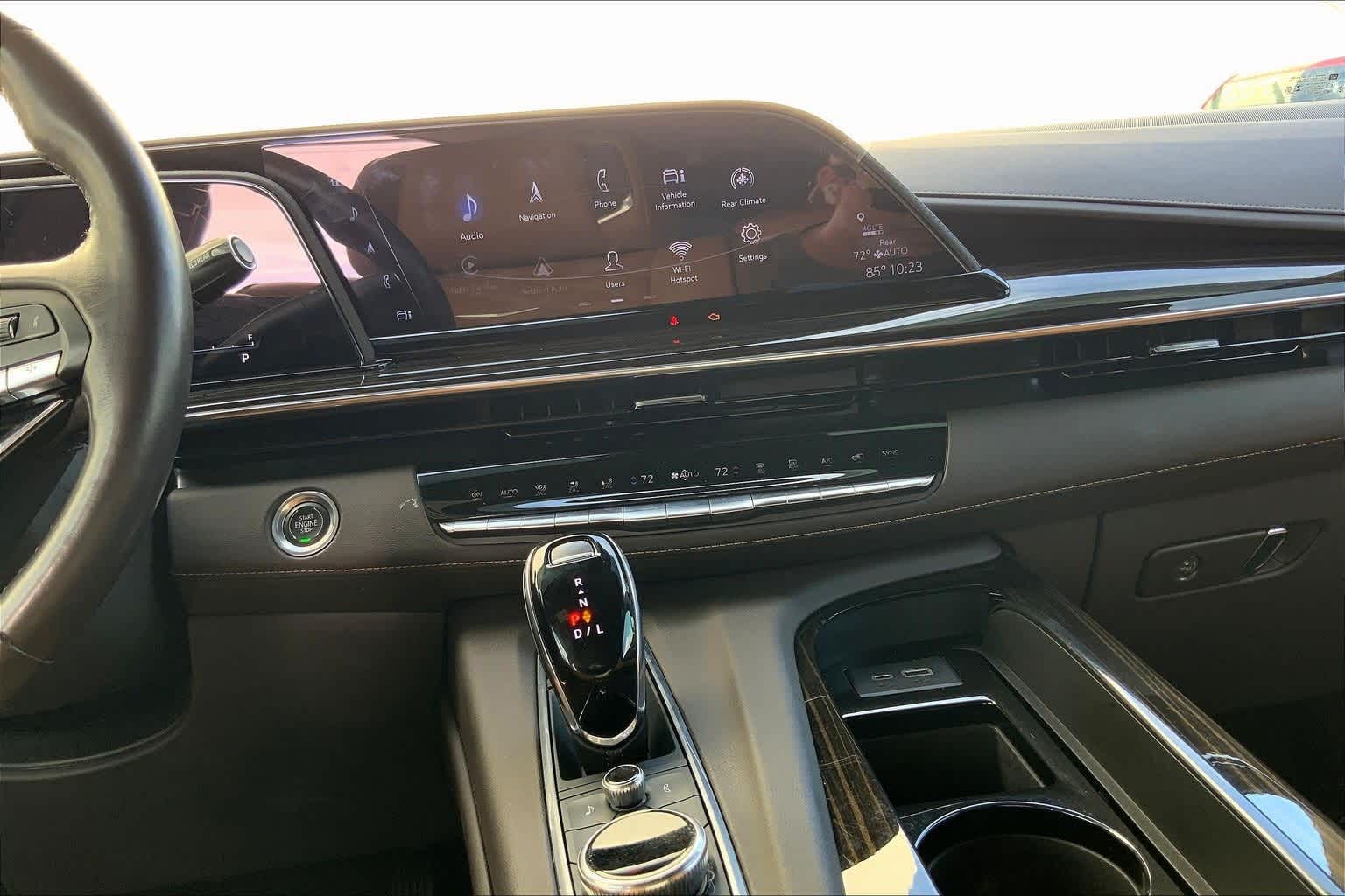 Thumbnail: 2022 Cadillac Escalade - 16