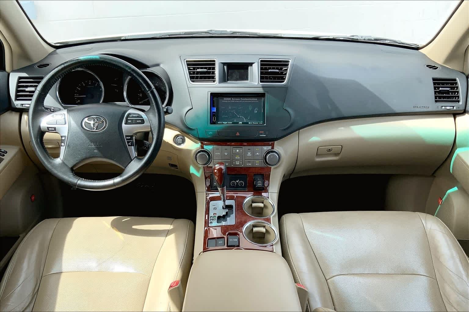 Thumbnail: 2012 Toyota Highlander - 10
