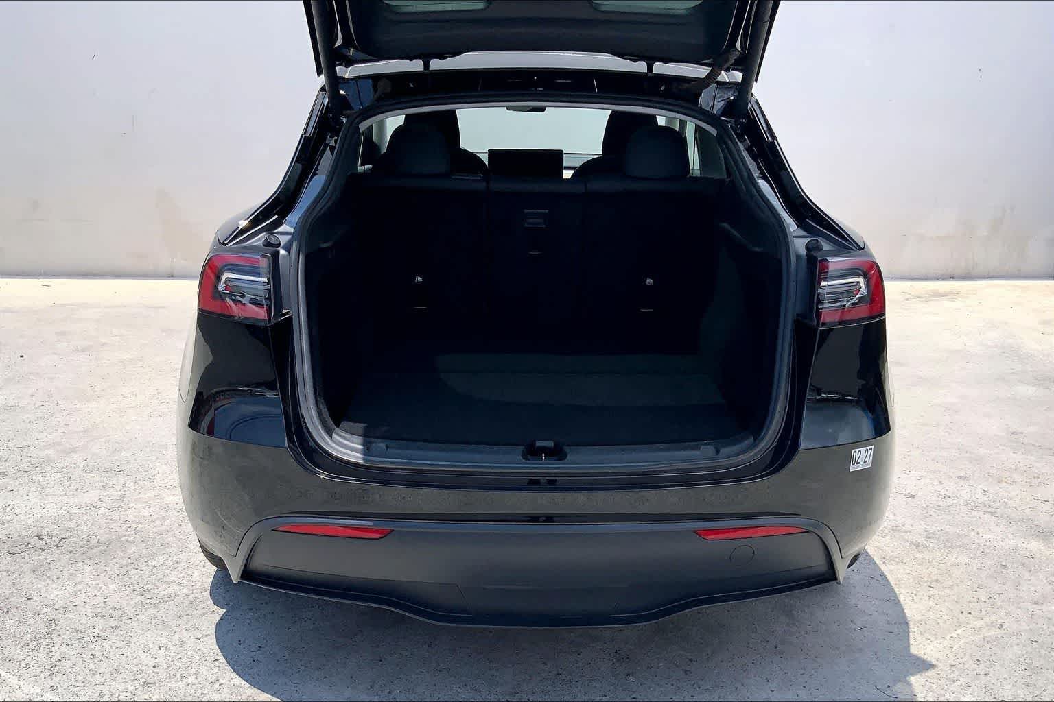 Thumbnail: 2023 Tesla Model Y - 19