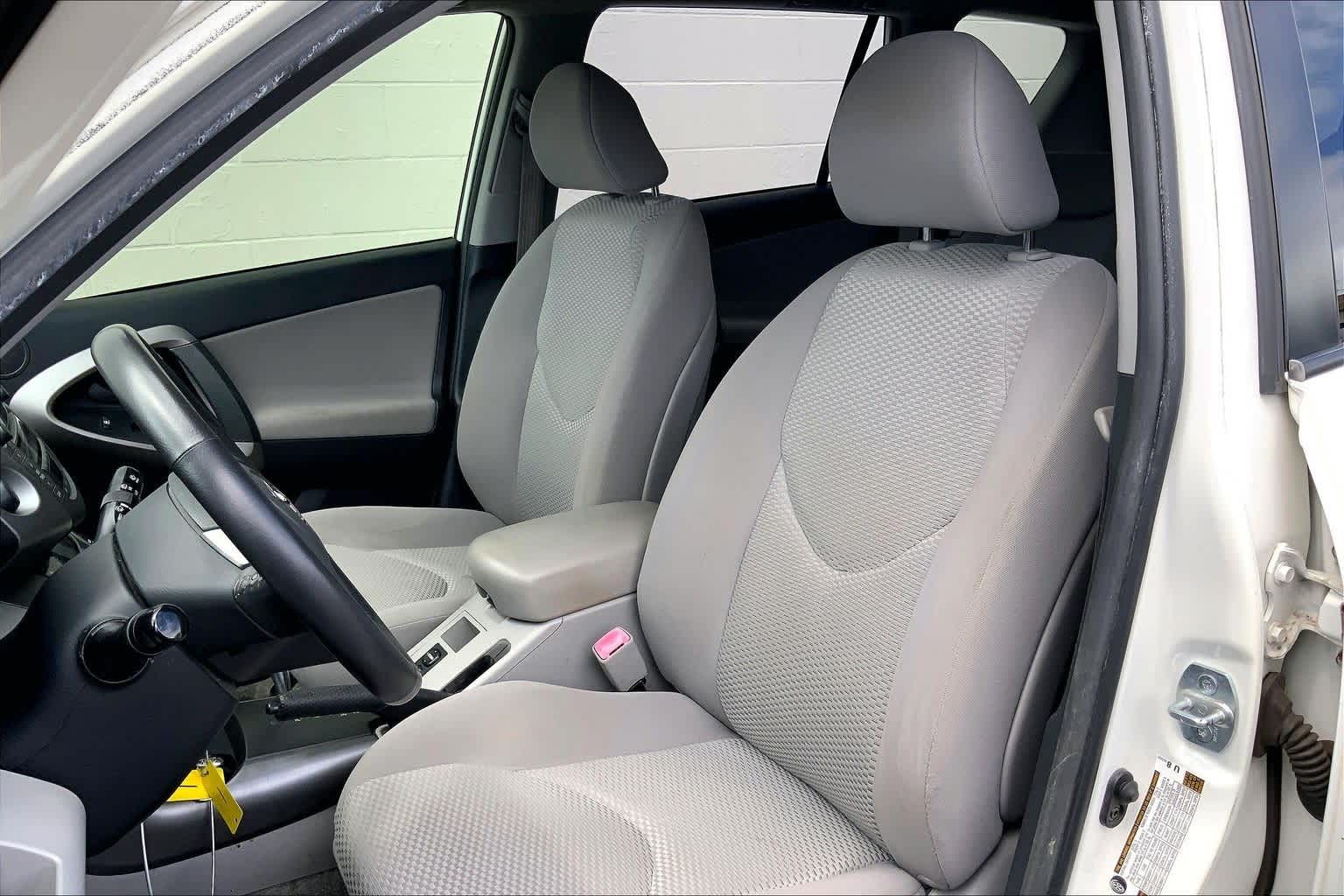 Thumbnail: 2006 Toyota RAV4 - 11