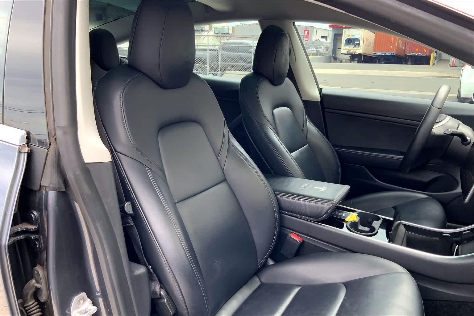 Thumbnail: 2020 Tesla Model 3 - 13