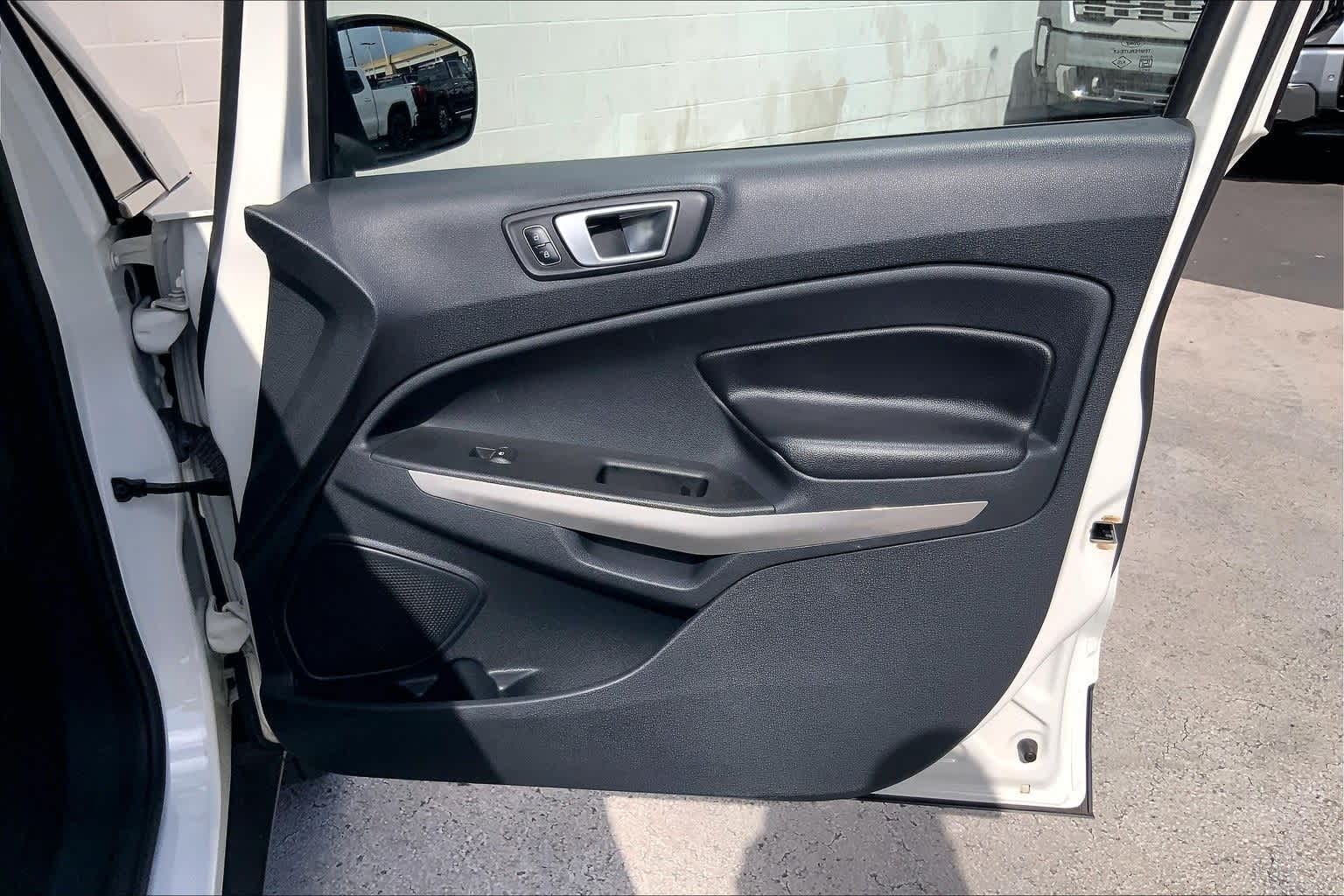 Thumbnail: 2018 Ford EcoSport - 29