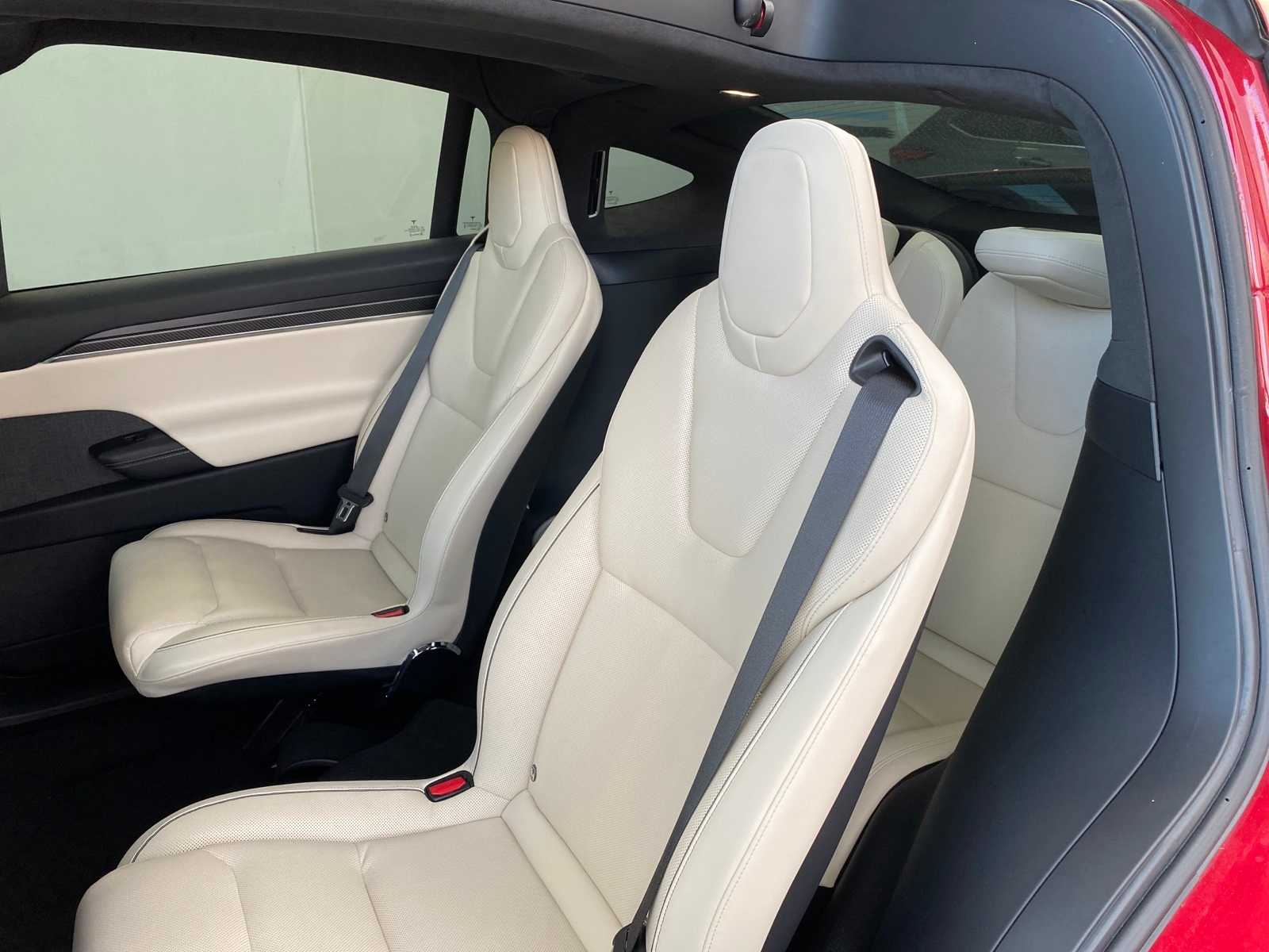 Thumbnail: 2022 Tesla Model X - 11