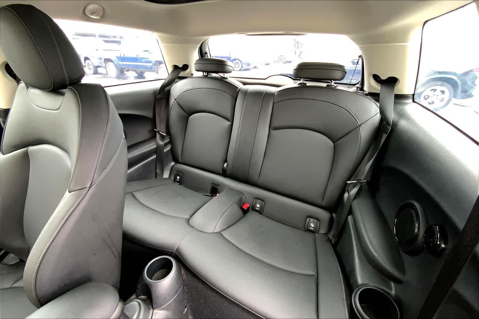 Thumbnail: 2024 MINI Cooper Hardtop - 28