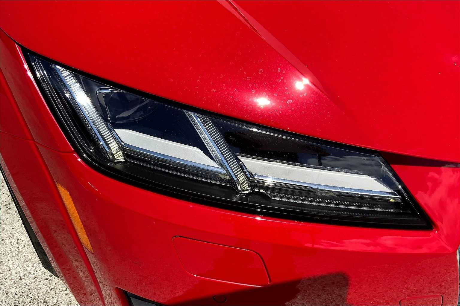 Thumbnail: 2016 Audi TT - 30