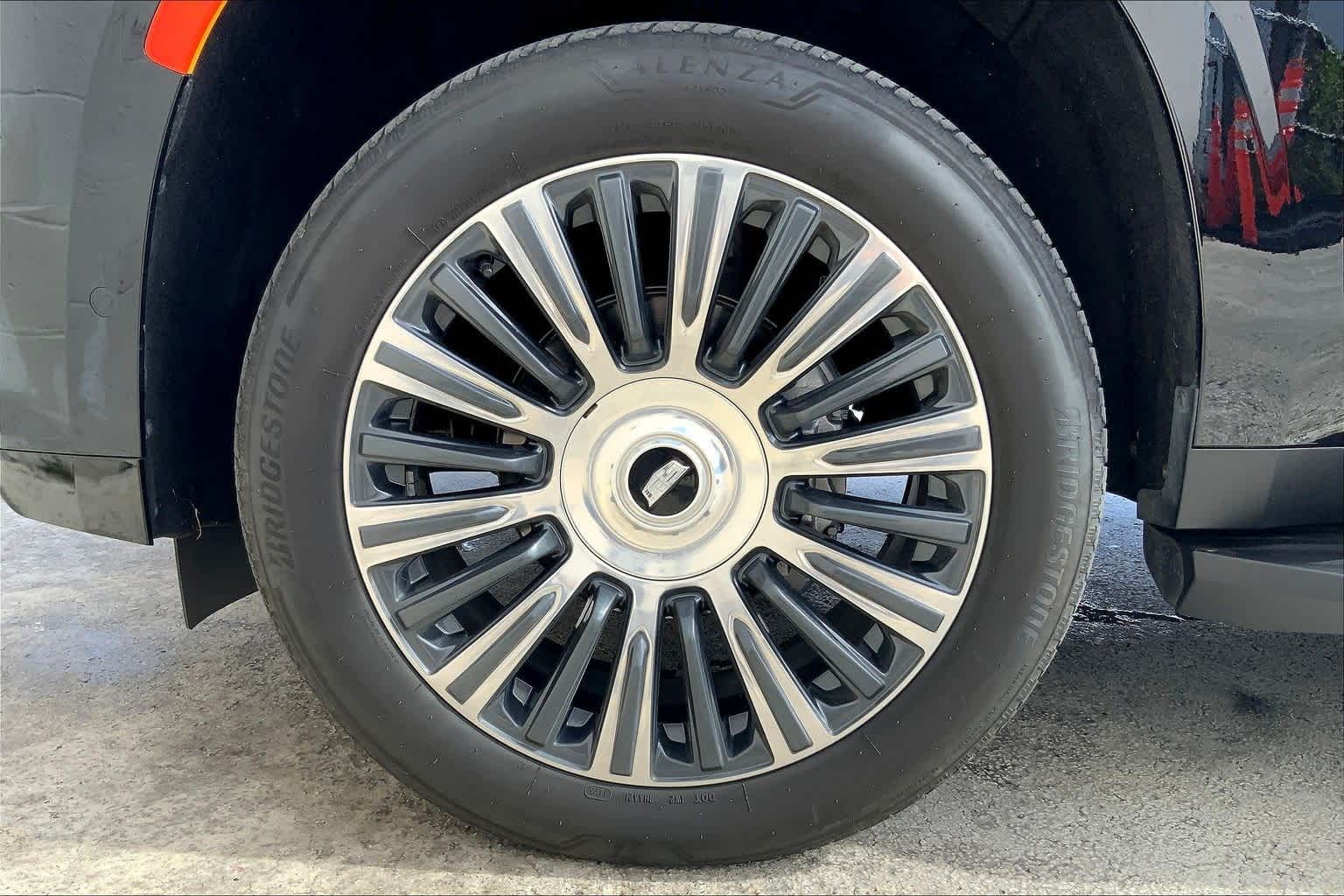 Thumbnail: 2022 Cadillac Escalade - 9