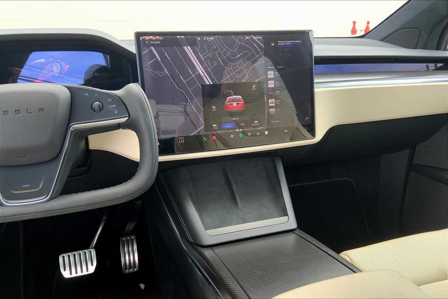 Thumbnail: 2022 Tesla Model X - 16