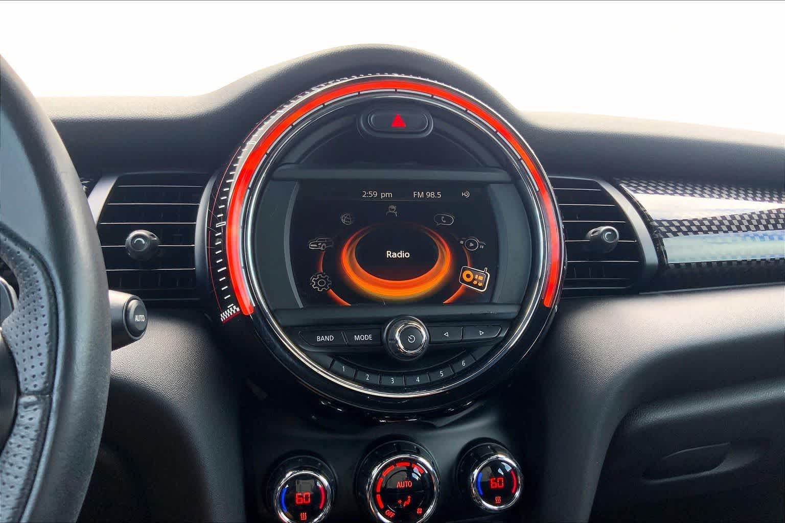 Thumbnail: 2015 MINI Cooper Hardtop - 33
