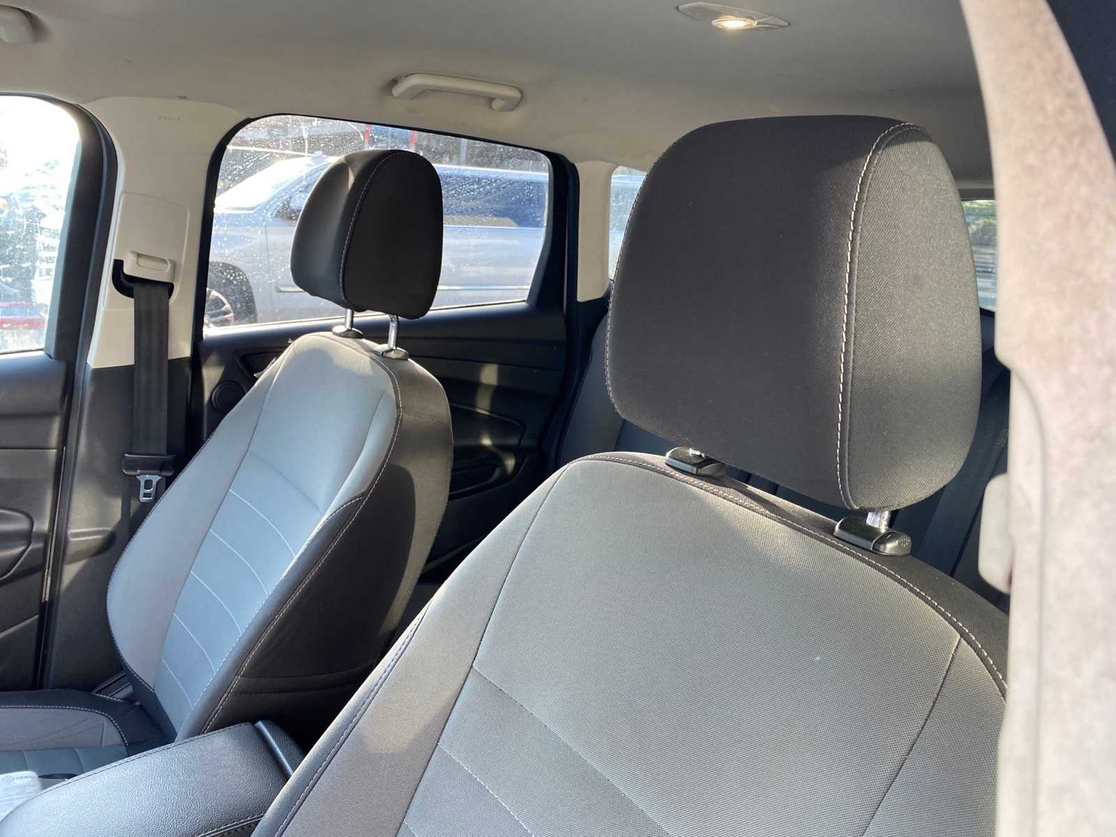 Thumbnail: 2016 Ford Escape - 7