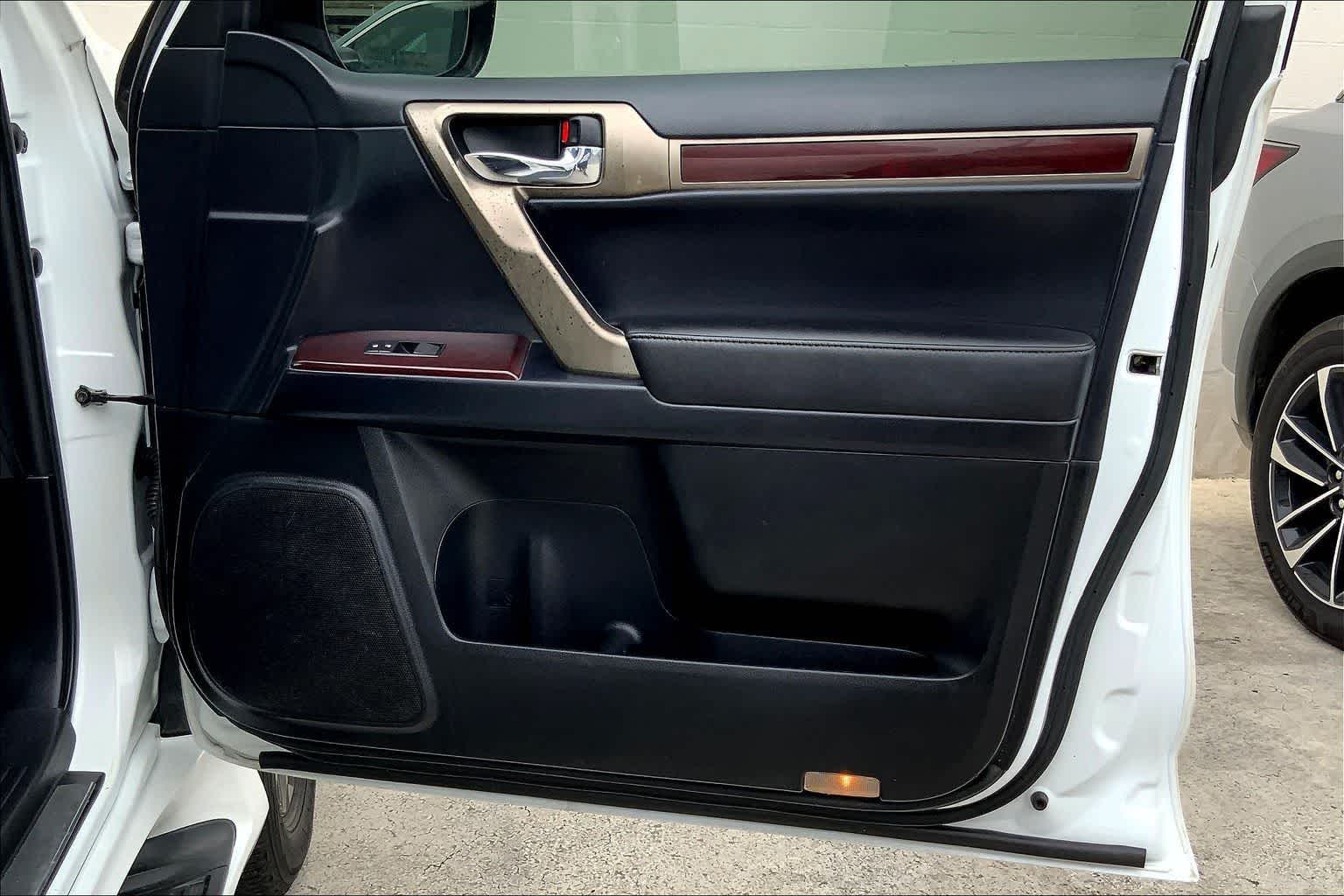 Thumbnail: 2017 Lexus GX - 29