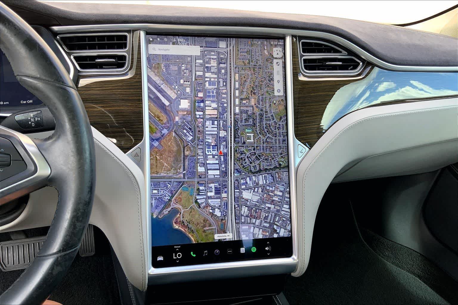 Thumbnail: 2015 Tesla Model S - 35