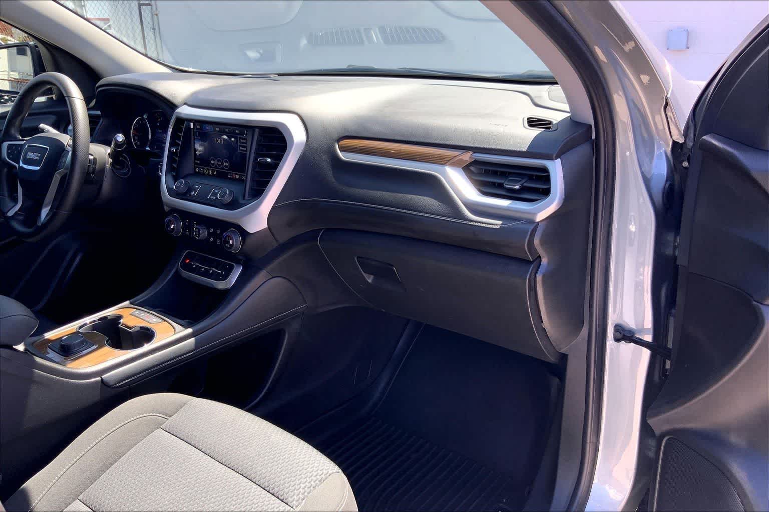 Thumbnail: 2023 GMC Acadia - 23