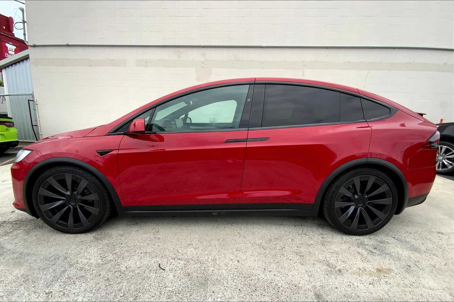 Thumbnail: 2022 Tesla Model X - 4