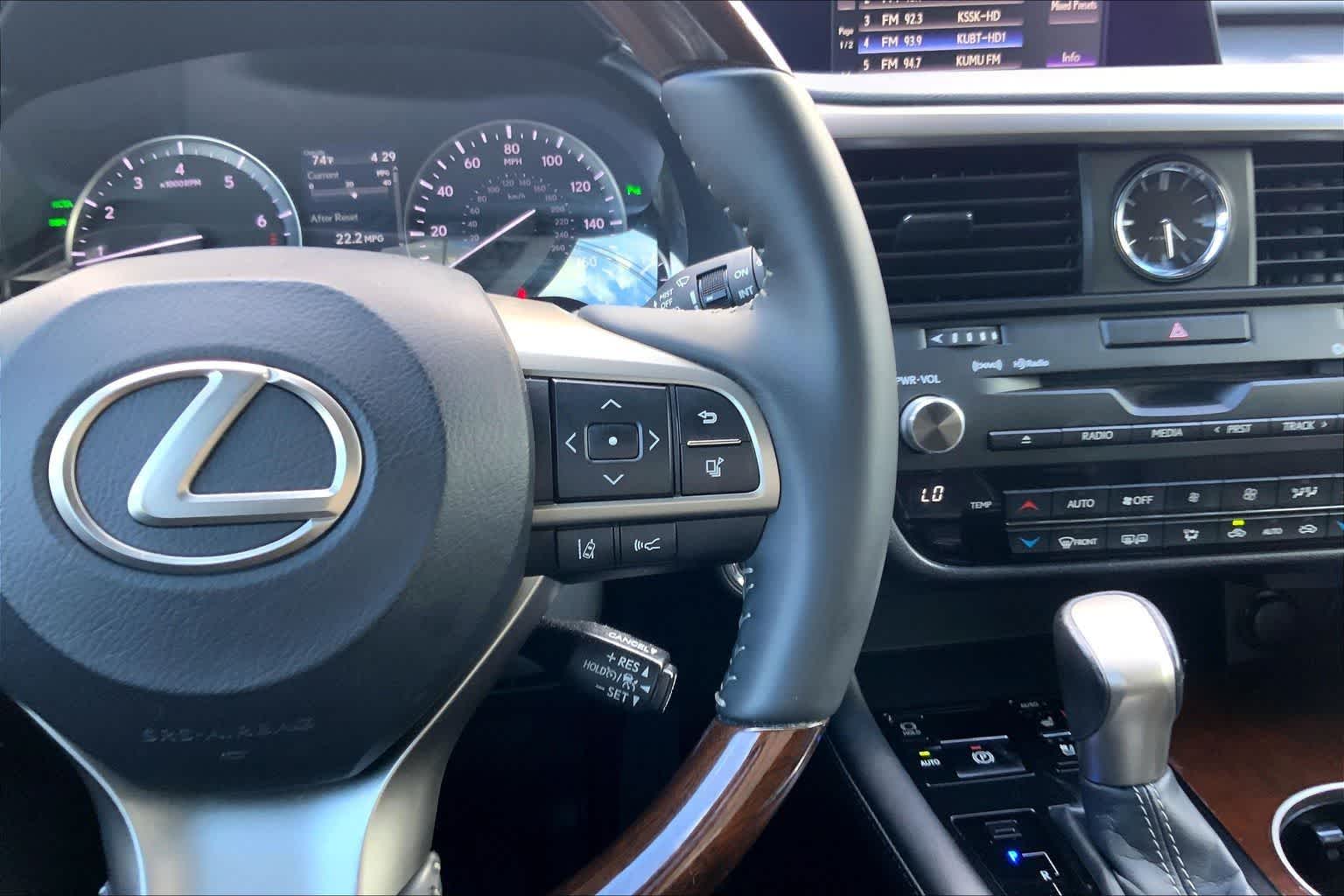 Thumbnail: 2017 Lexus RX - 24