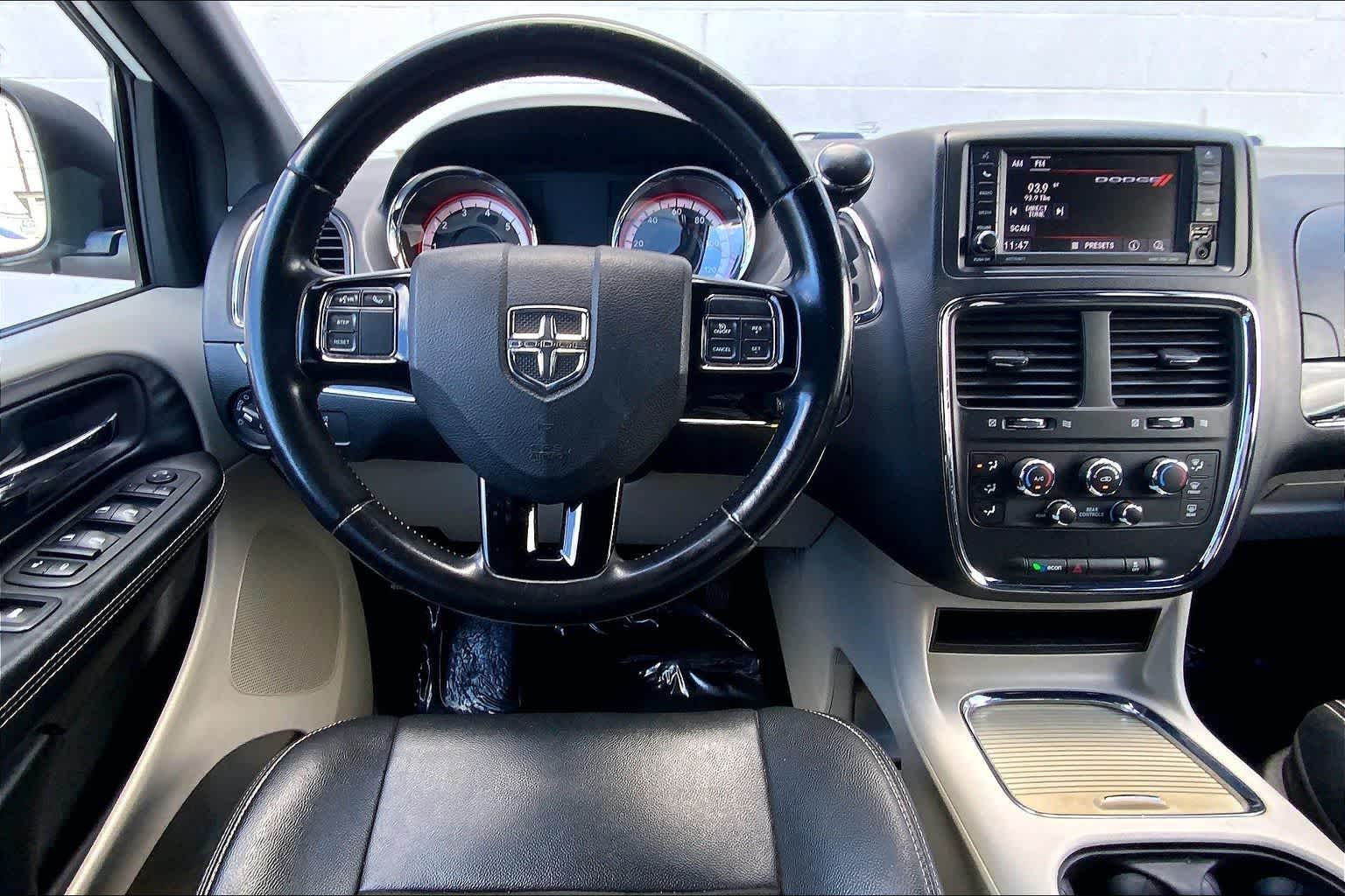 Thumbnail: 2019 Dodge Grand Caravan - 13