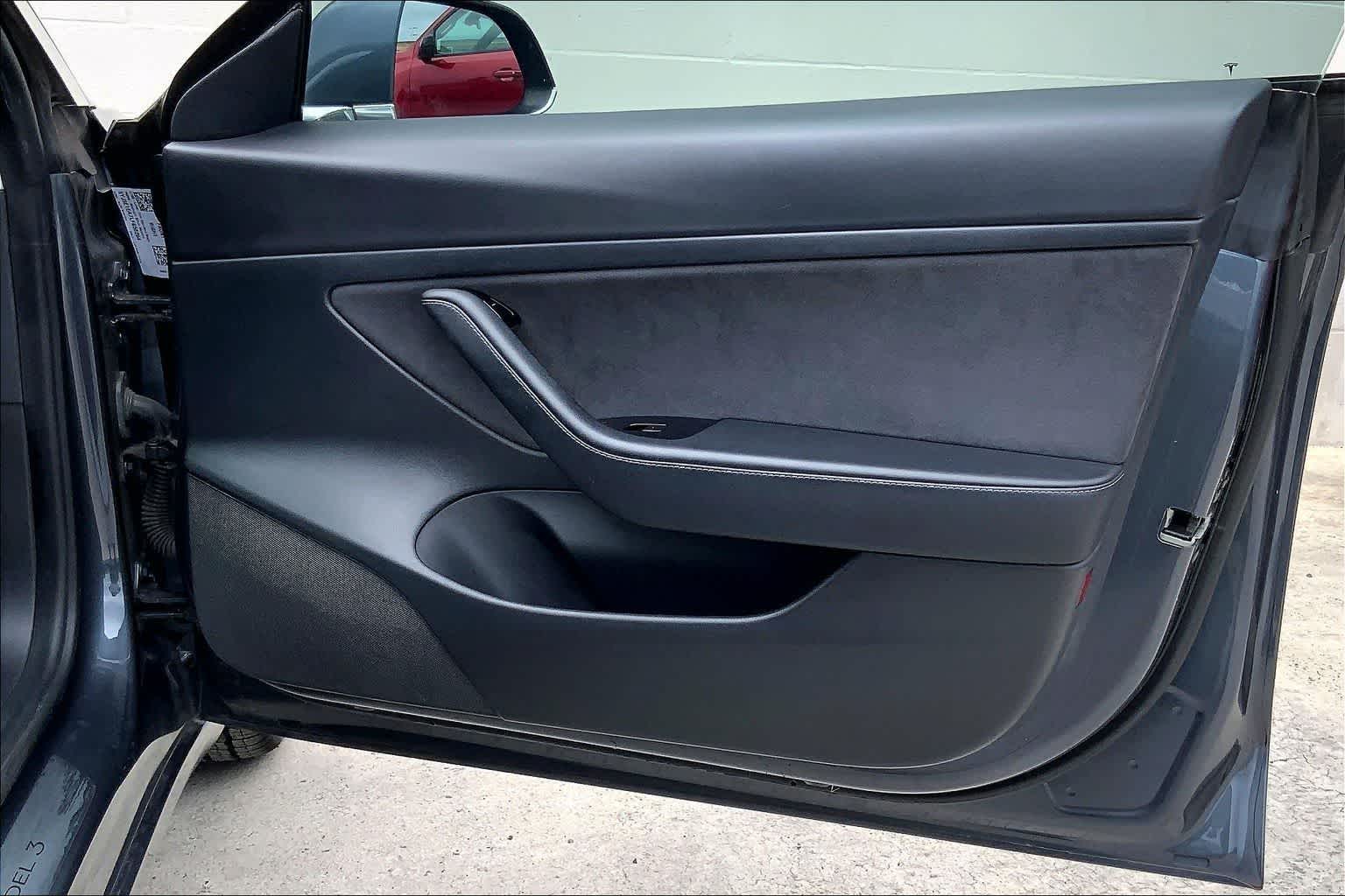 Thumbnail: 2020 Tesla Model 3 - 27