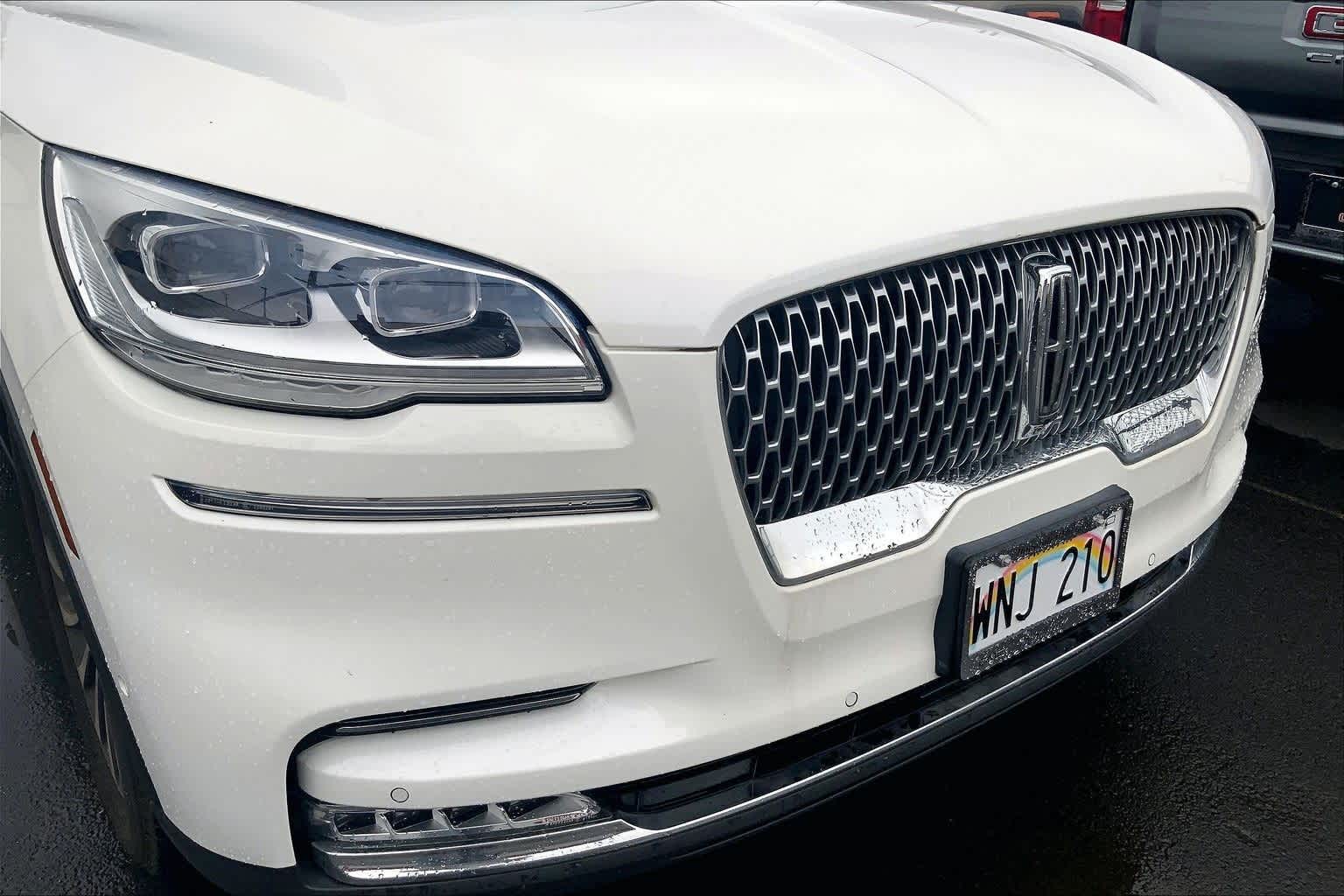 Thumbnail: 2022 Lincoln Aviator - 33