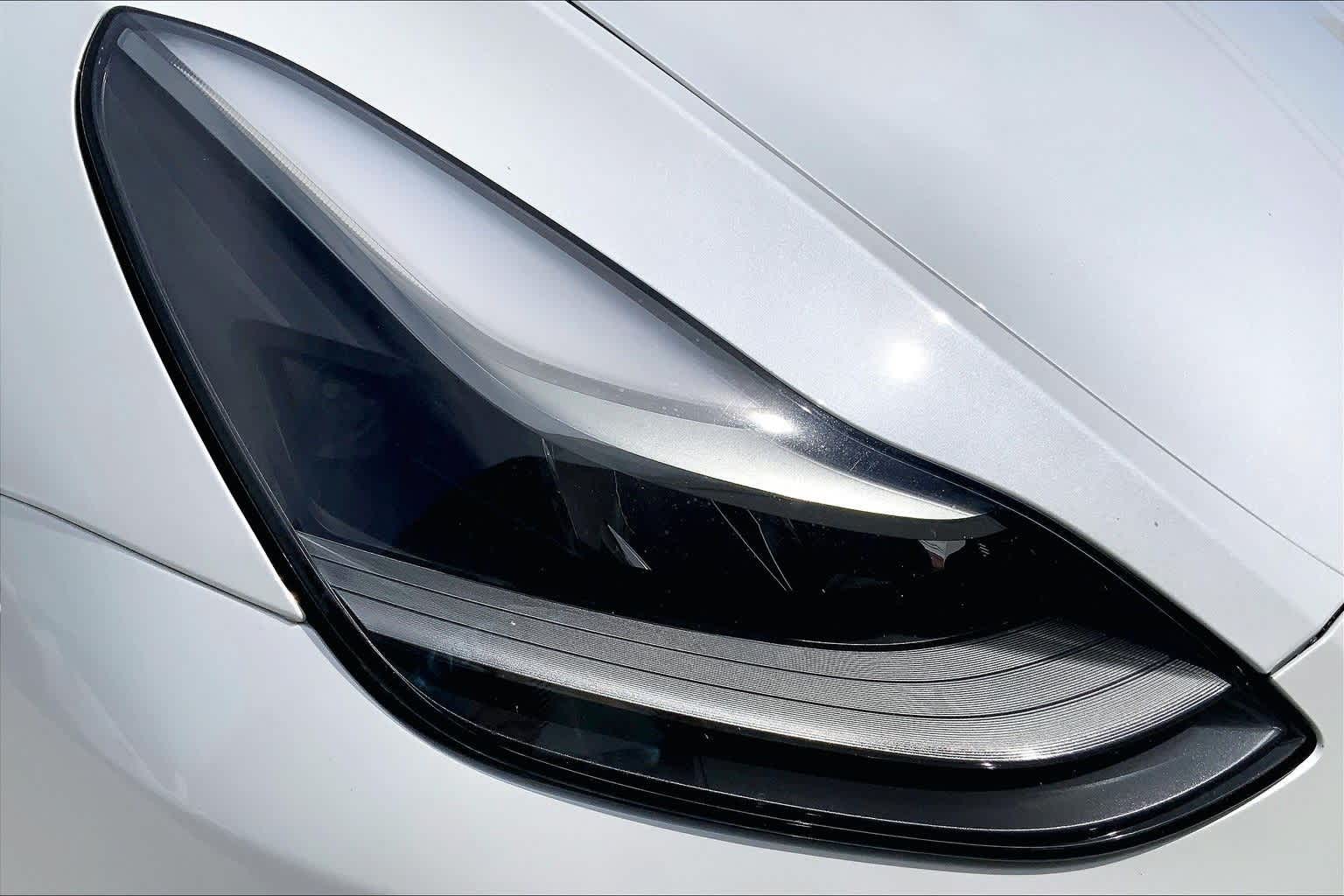 Thumbnail: 2022 Tesla Model Y - 32