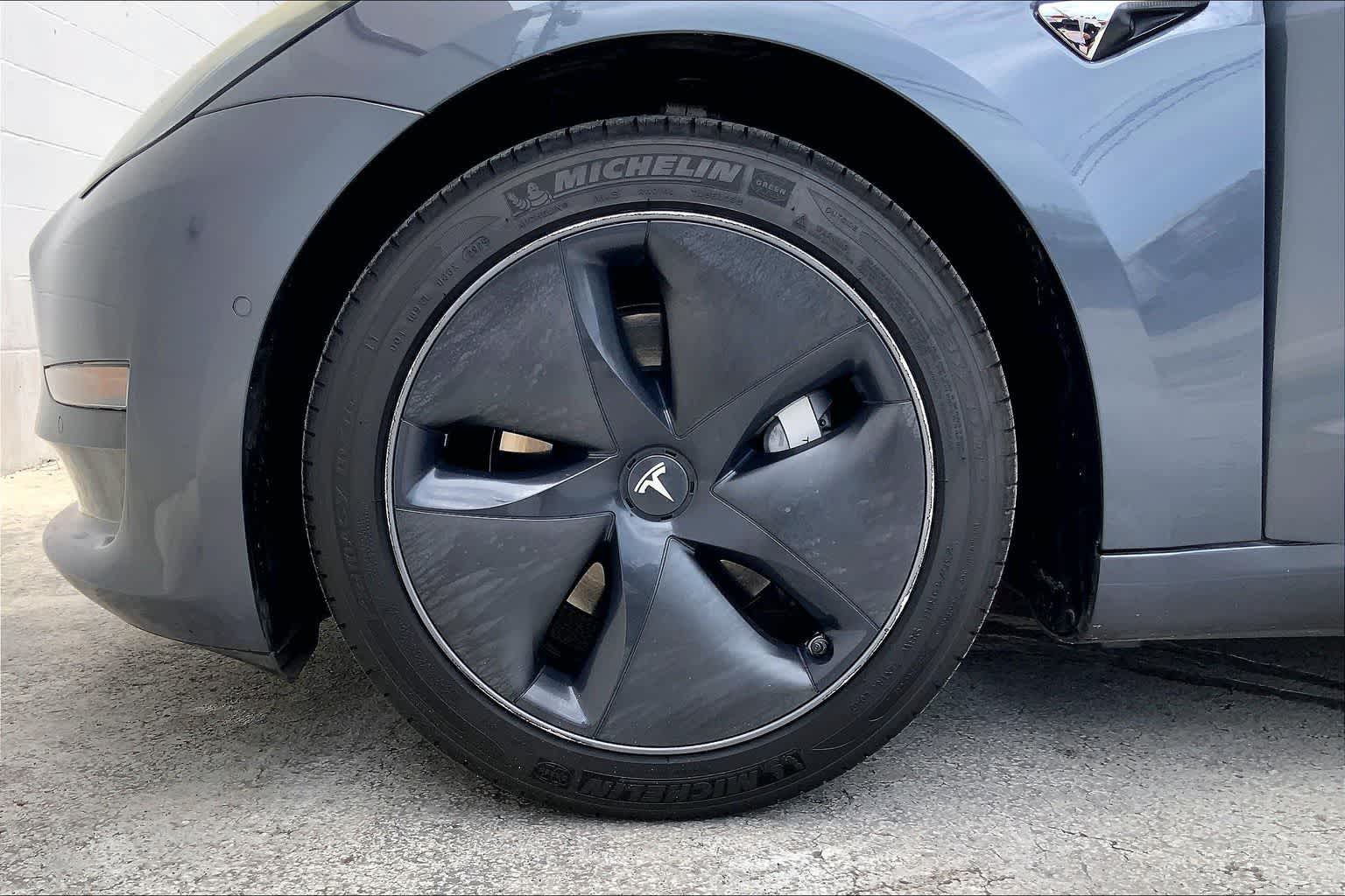 Thumbnail: 2020 Tesla Model 3 - 8