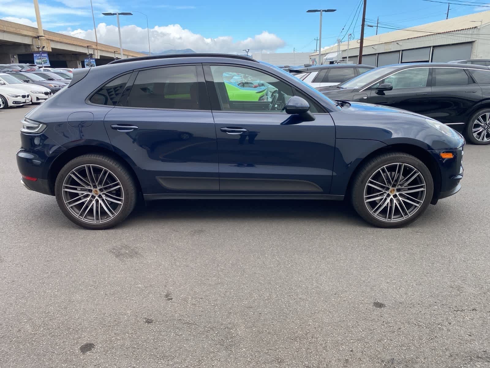 Thumbnail: 2020 Porsche Macan - 4