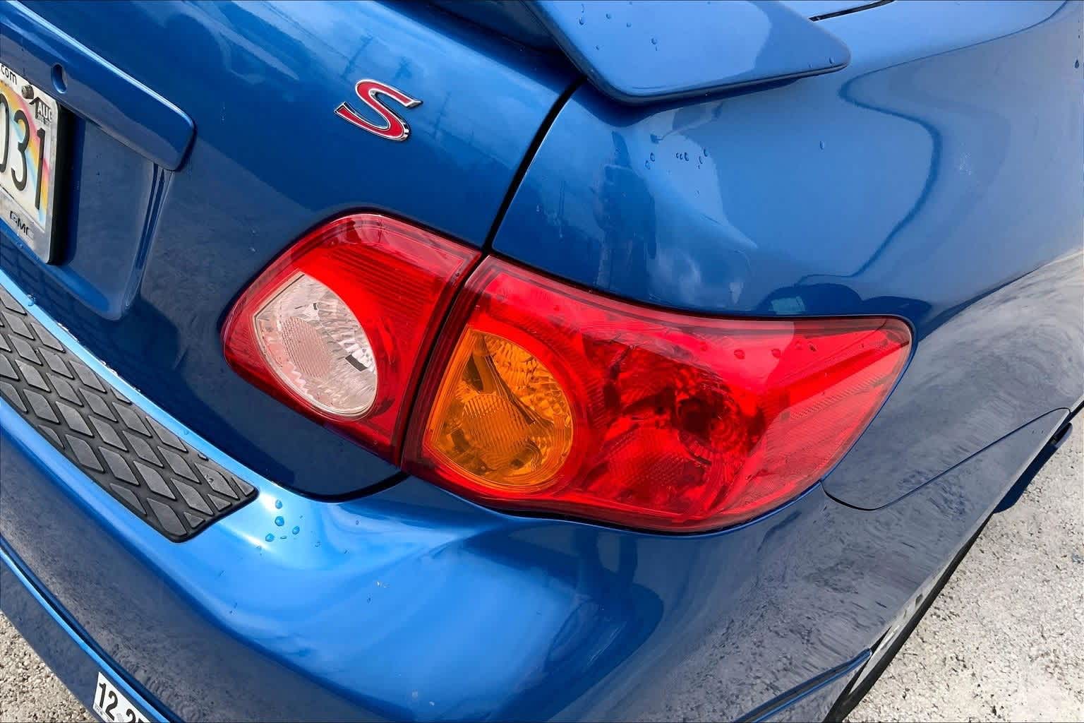 Thumbnail: 2010 Toyota Corolla - 32