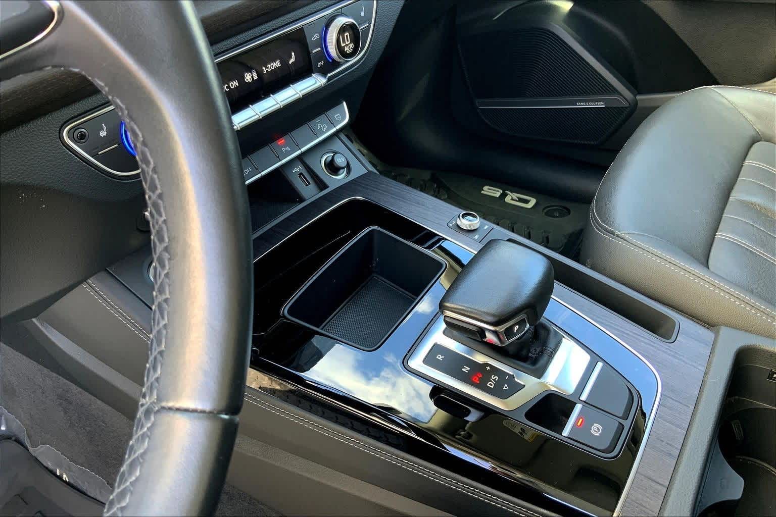 Thumbnail: 2022 Audi Q5 - 17