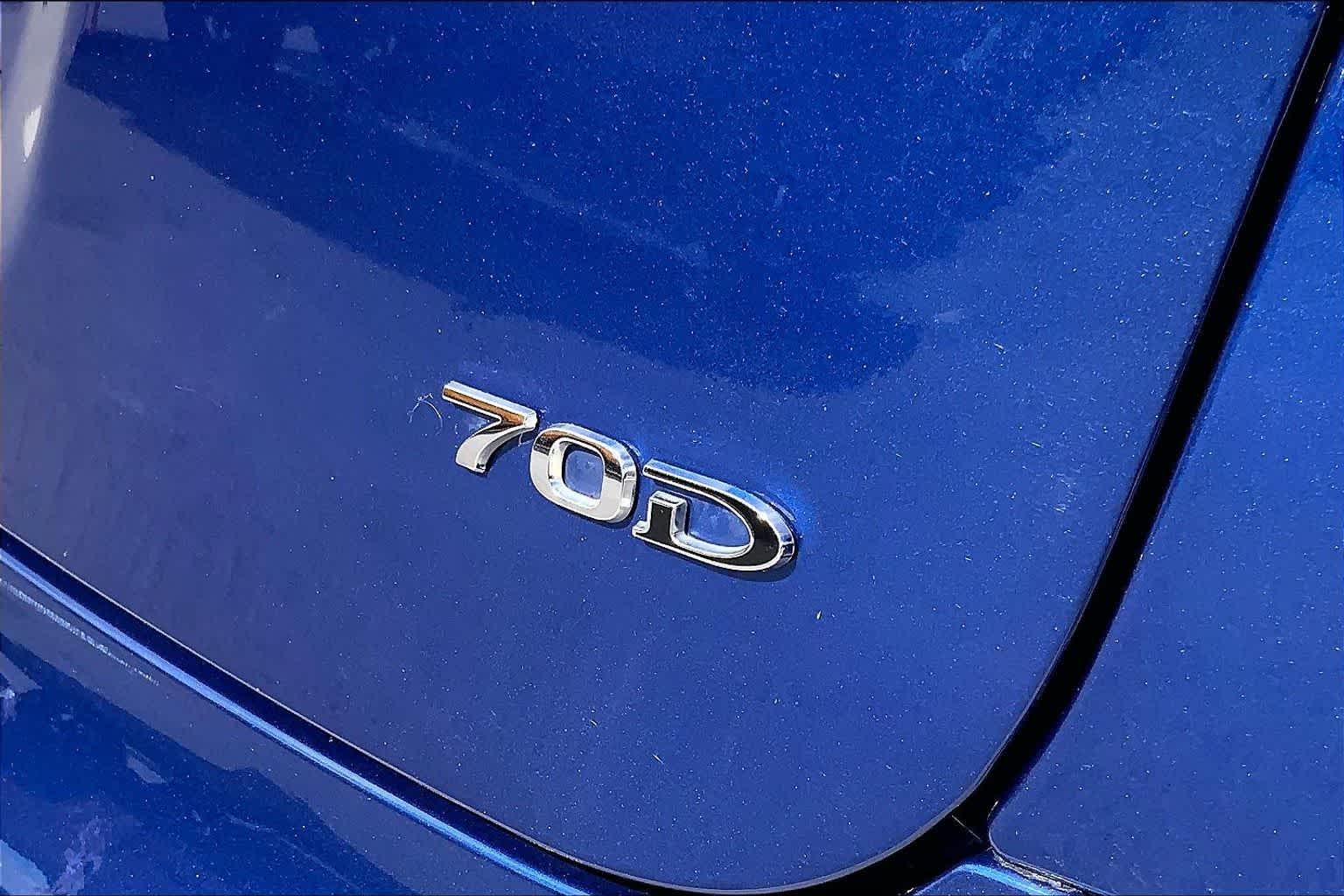 Thumbnail: 2015 Tesla Model S - 8