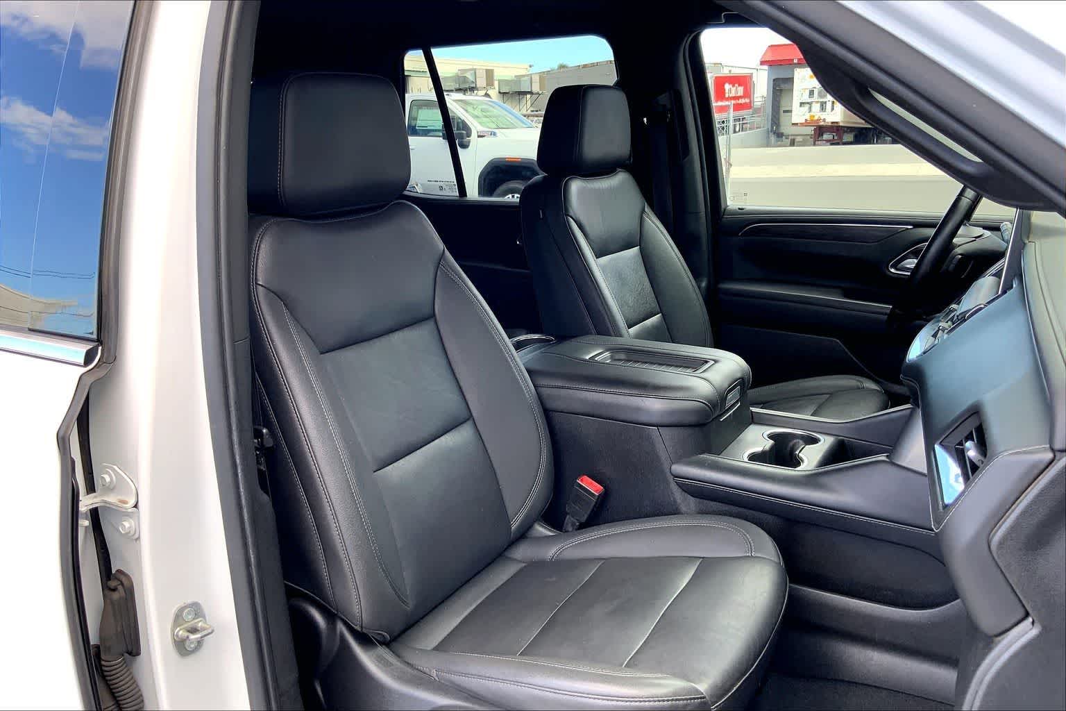 Thumbnail: 2022 Chevrolet Tahoe - 14