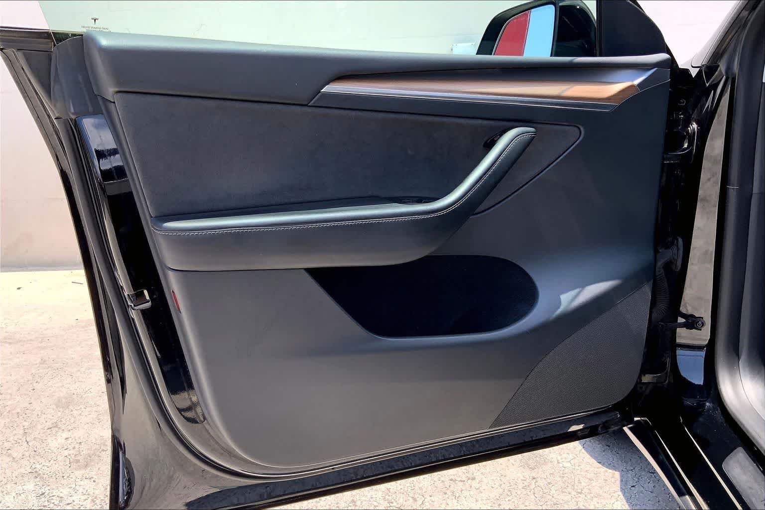 Thumbnail: 2023 Tesla Model Y - 28