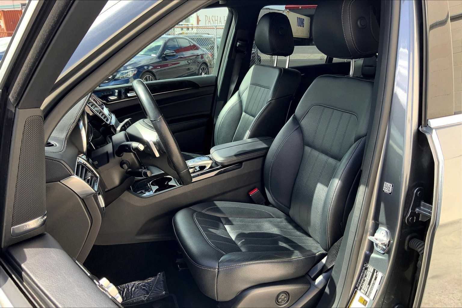 Thumbnail: 2019 Mercedes-Benz GLS - 12