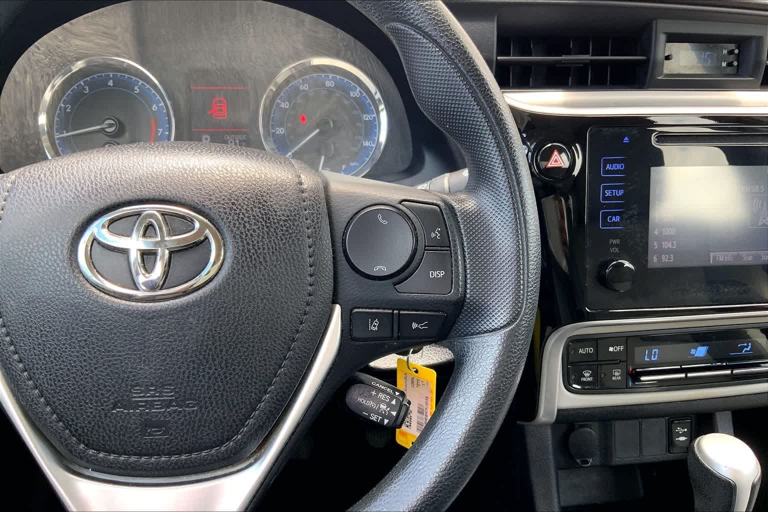 Thumbnail: 2017 Toyota Corolla - 25