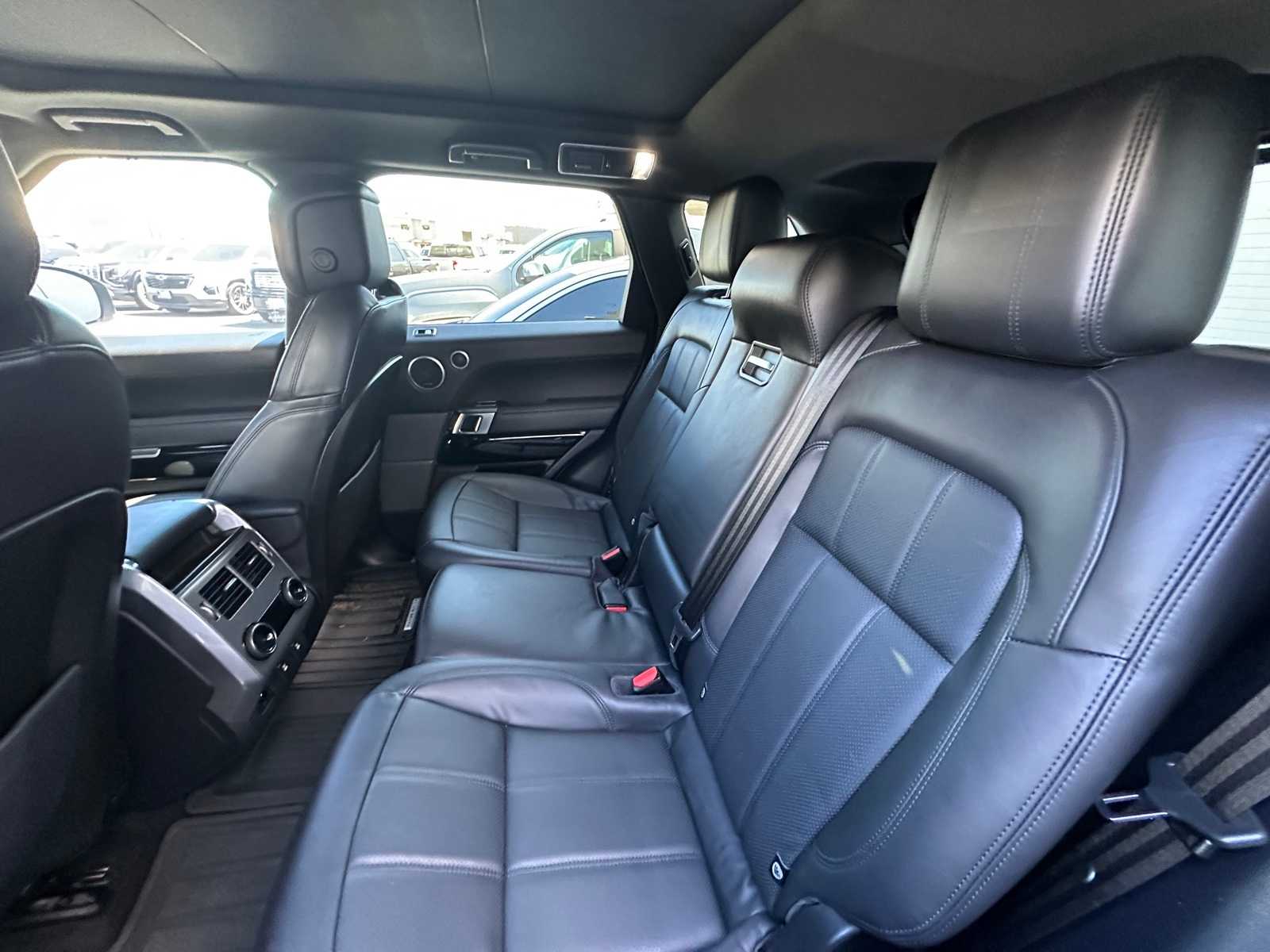 Thumbnail: 2020 Land Rover Range Rover Sport - 10