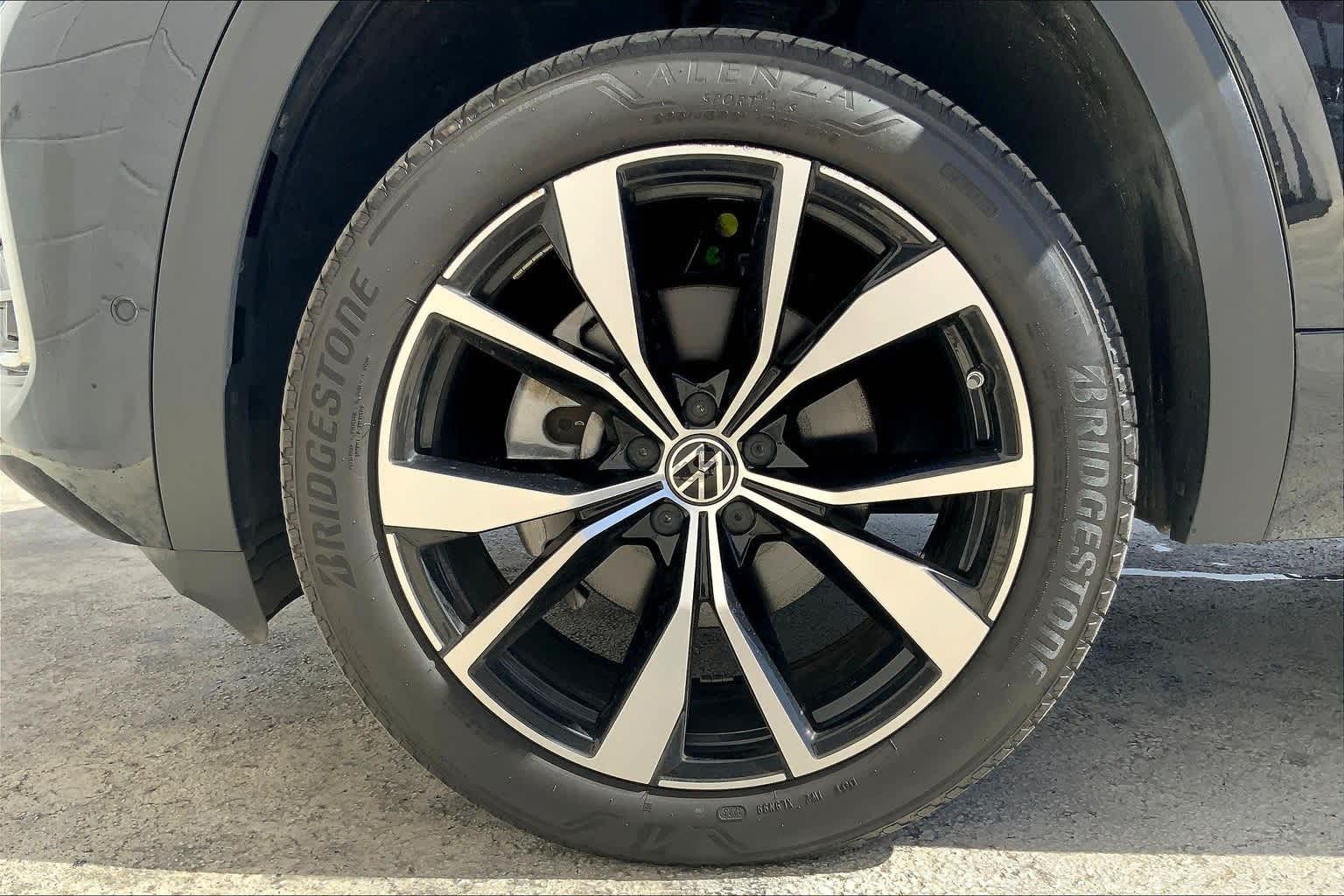 Thumbnail: 2024 Volkswagen Atlas - 9