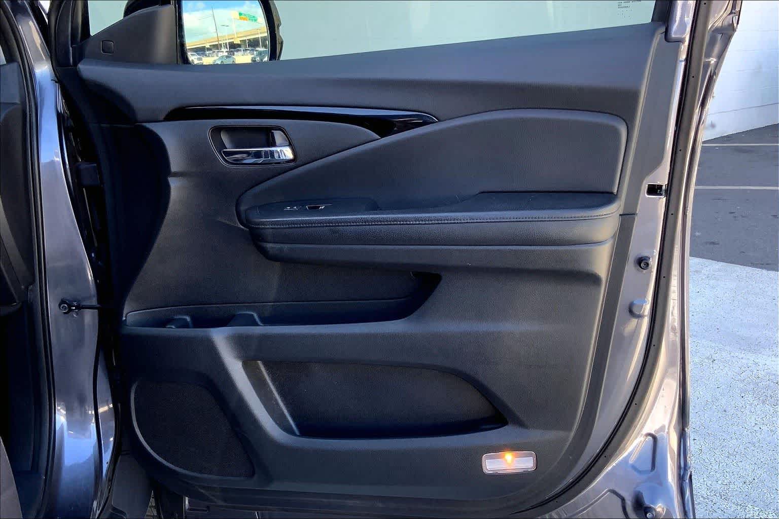 Thumbnail: 2018 Honda Pilot - 27