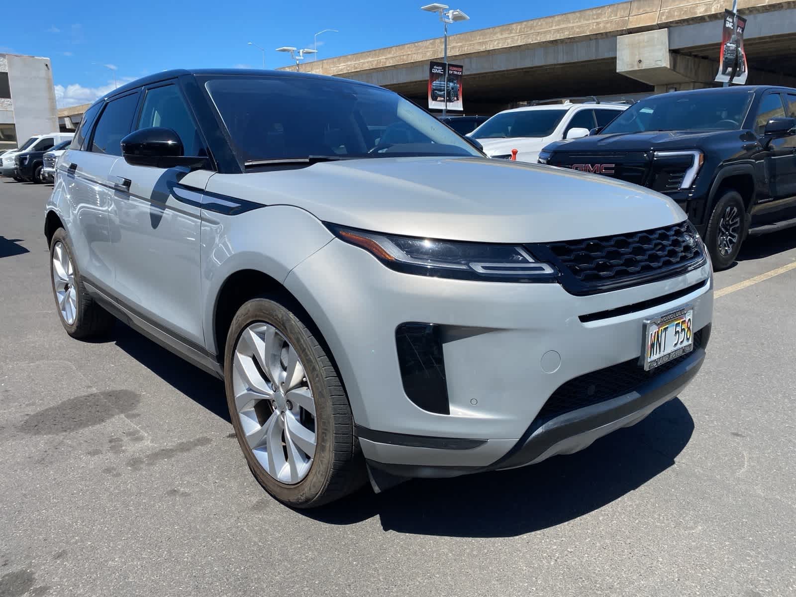 Thumbnail: 2020 Land Rover Range Rover Evoque - 3