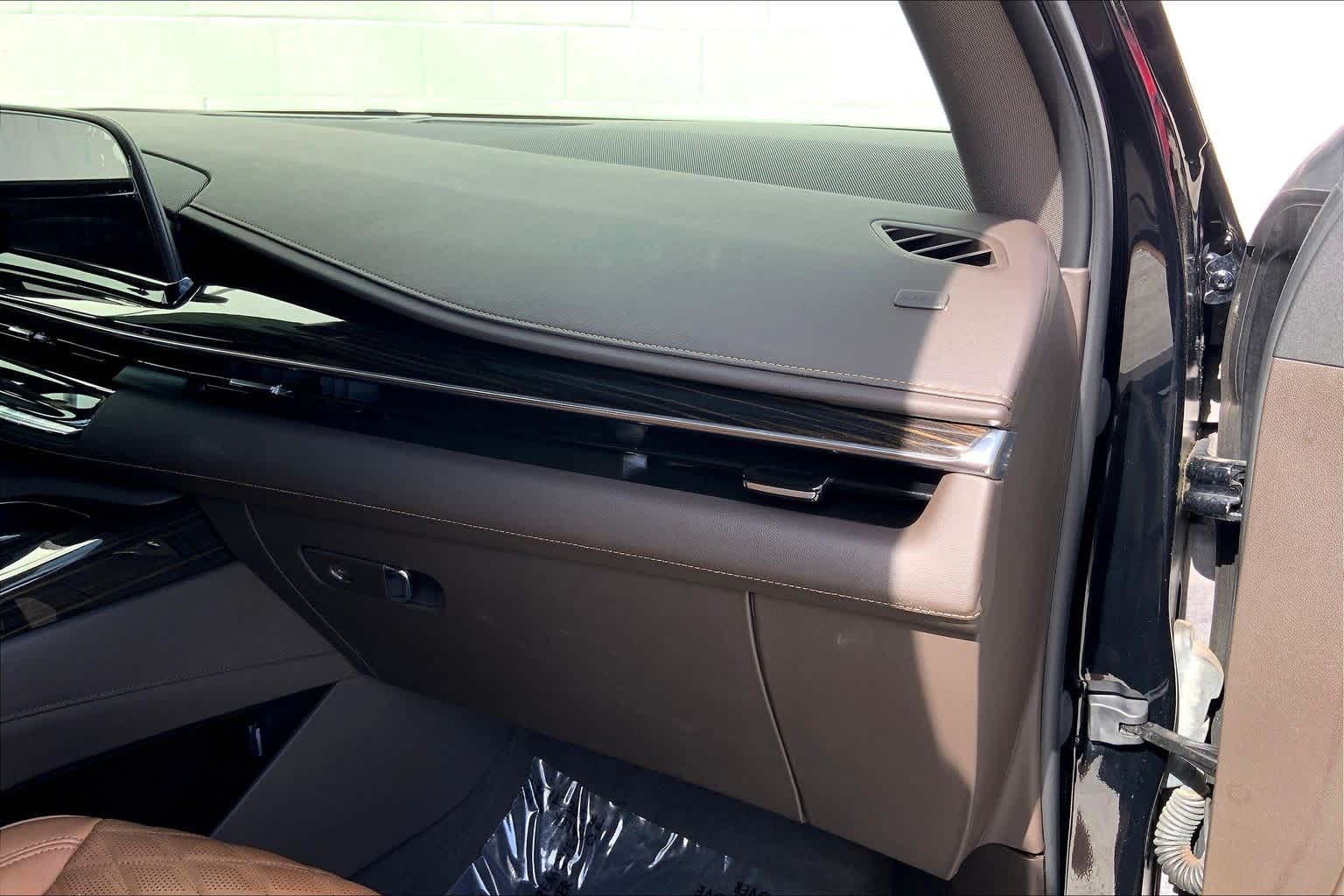 Thumbnail: 2022 Cadillac Escalade - 24