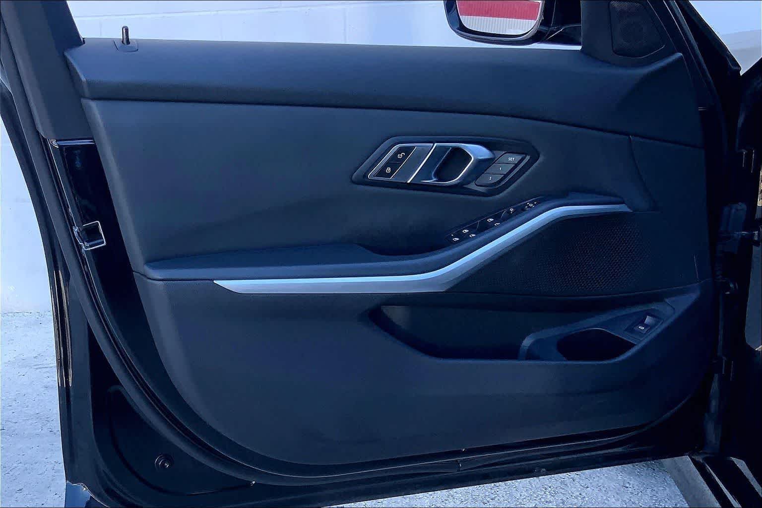 Thumbnail: 2019 BMW 3 Series - 28