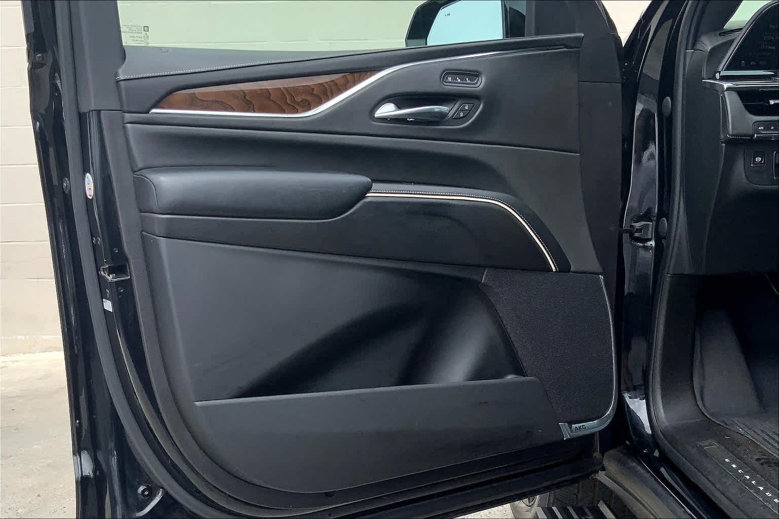 Thumbnail: 2021 Cadillac Escalade - 26