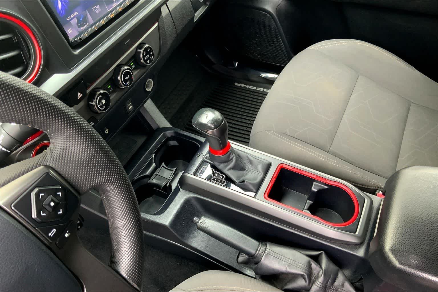 Thumbnail: 2017 Toyota Tacoma - 16