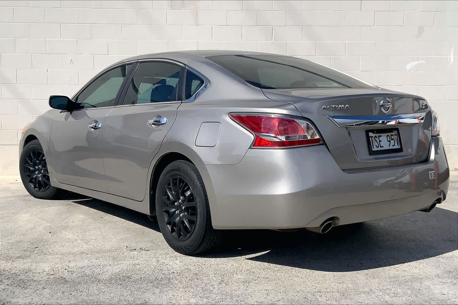 Thumbnail: 2015 Nissan Altima - 5