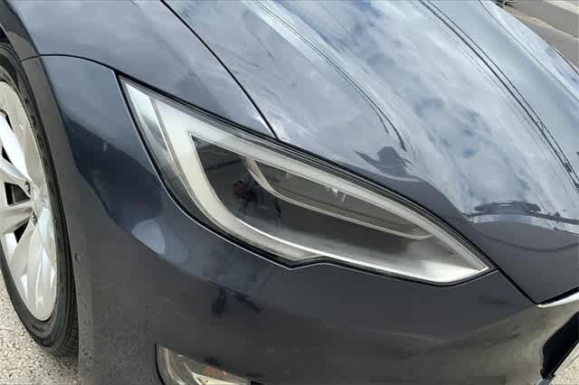 2018 Tesla Model S  30