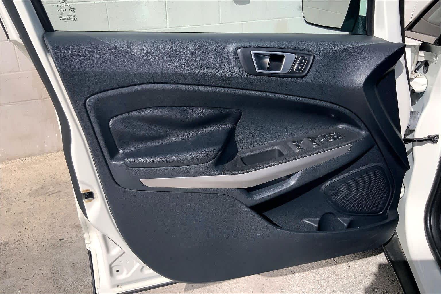 Thumbnail: 2018 Ford EcoSport - 28