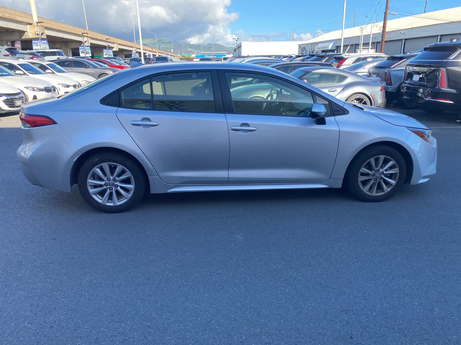 Thumbnail: 2023 Toyota Corolla - 4