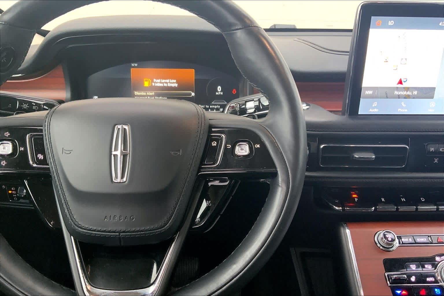 Thumbnail: 2022 Lincoln Aviator - 25