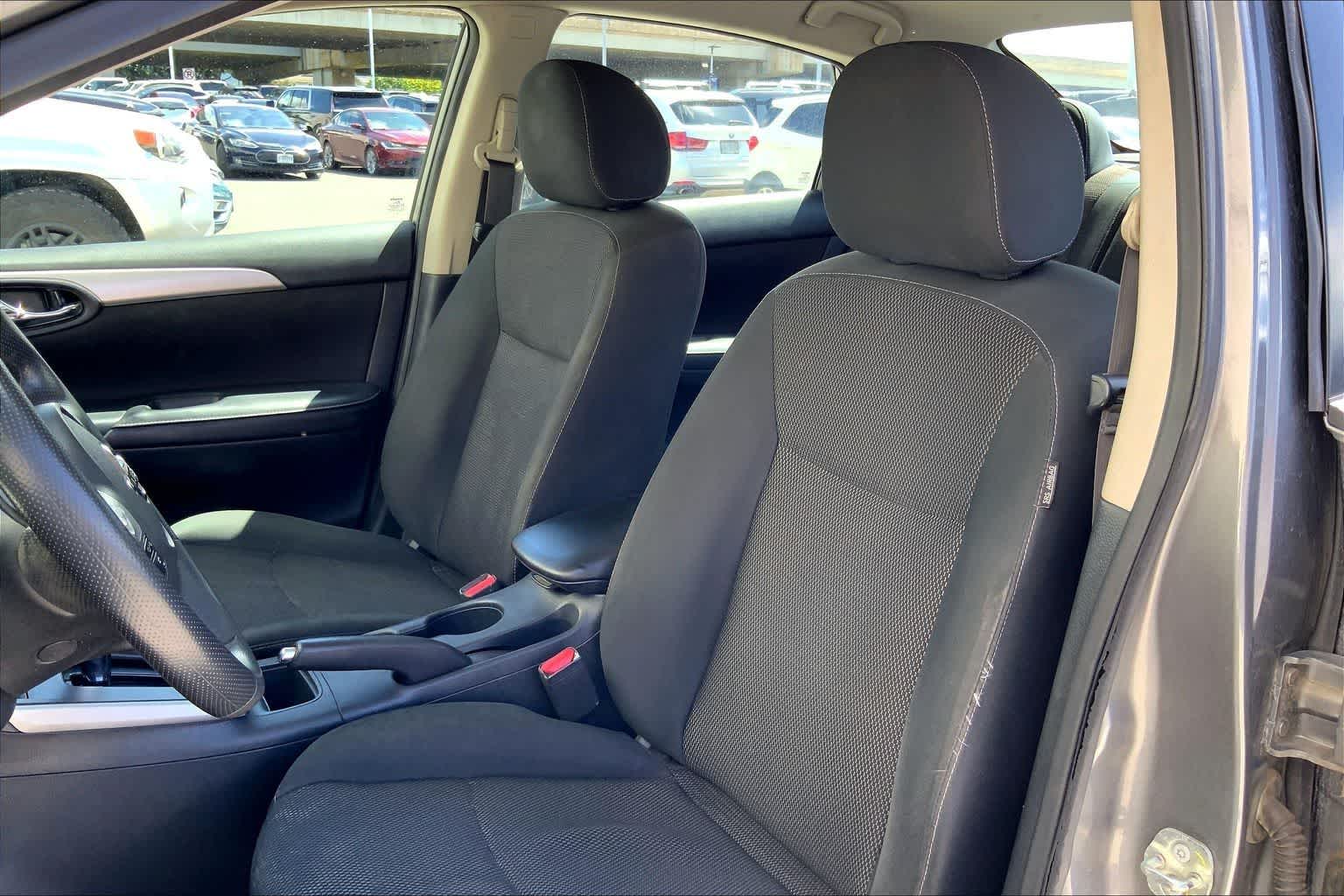 Thumbnail: 2019 Nissan Sentra - 11