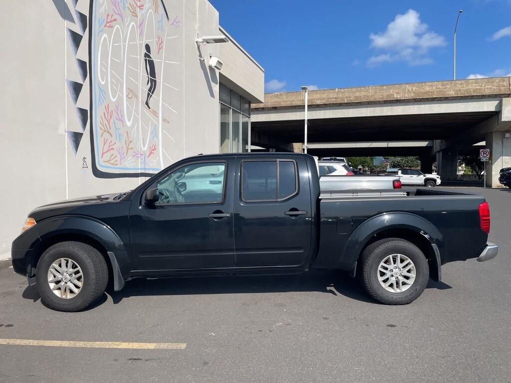 Used 2016 Nissan Frontier SV Truck Crew Cab