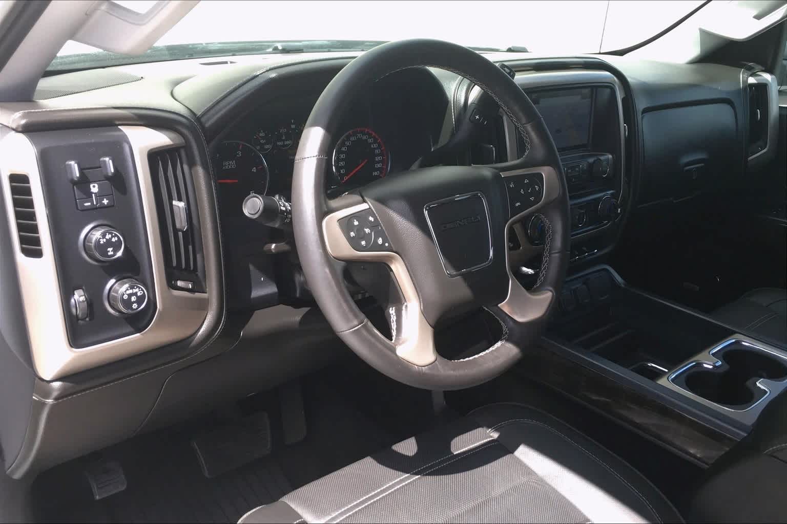 Thumbnail: 2016 GMC Sierra 3500 - 22