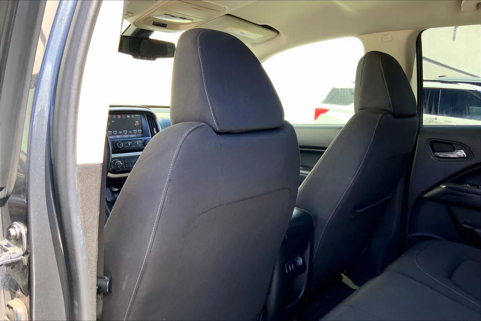 Thumbnail: 2016 GMC Canyon - 12