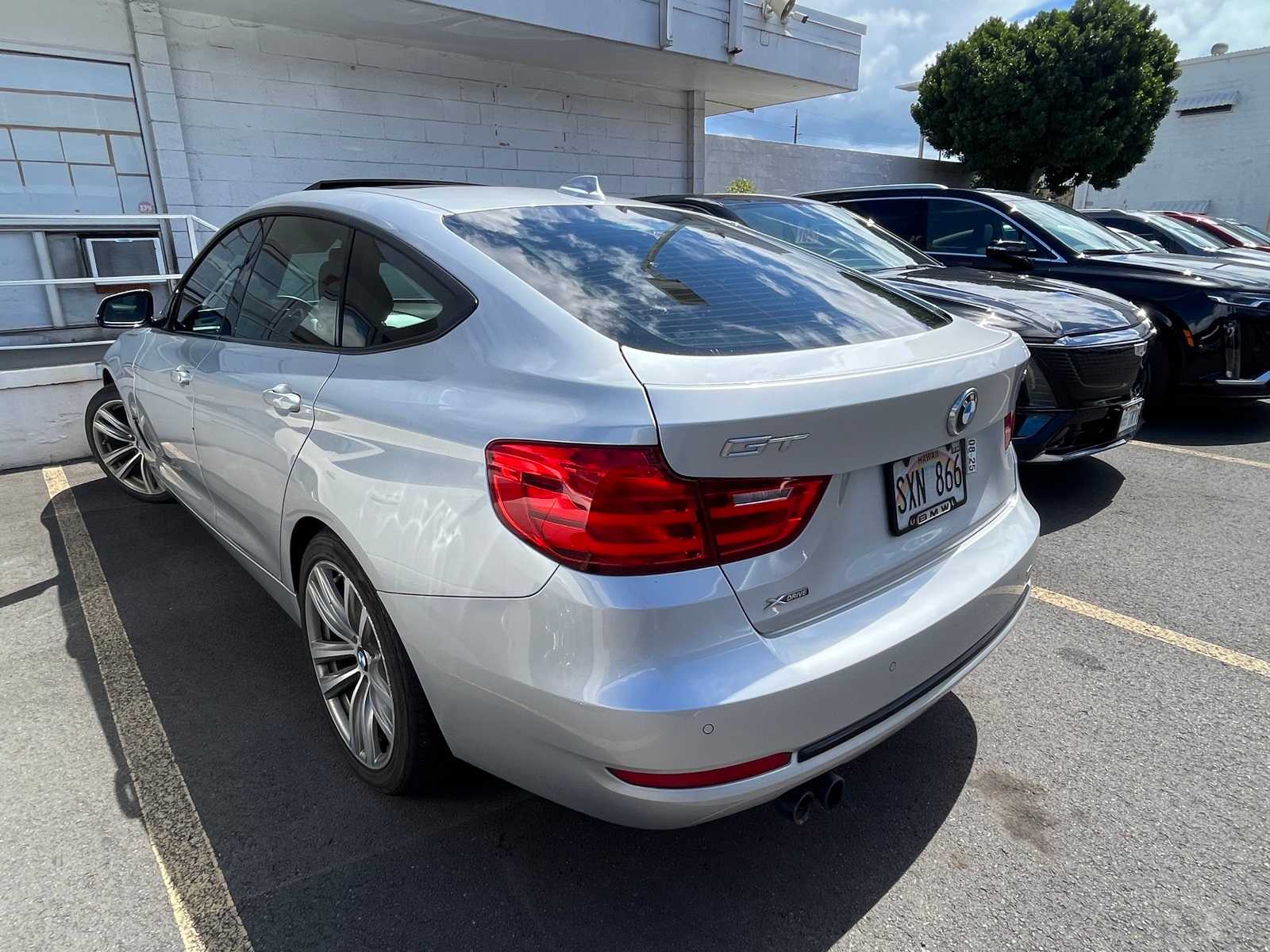 Thumbnail: 2016 BMW 3 Series - 3